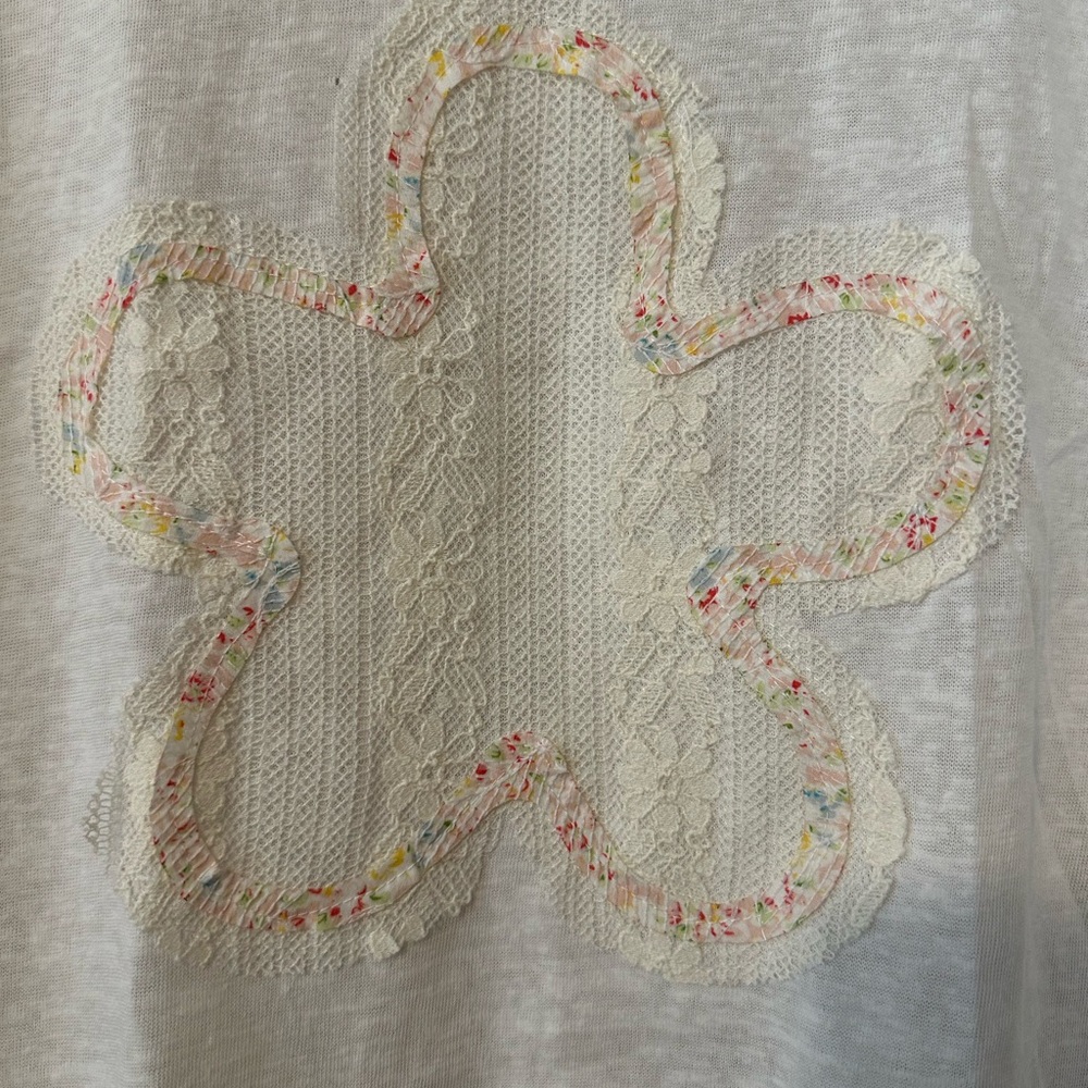POL White Long Sleeve Top with Floral Detail - Picture 3 of 5